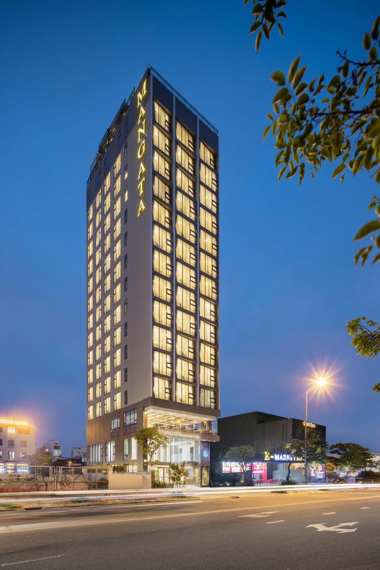 Mangata Beachfront Hotel - Rooftop Bar Sea View Da Nang Exterior photo